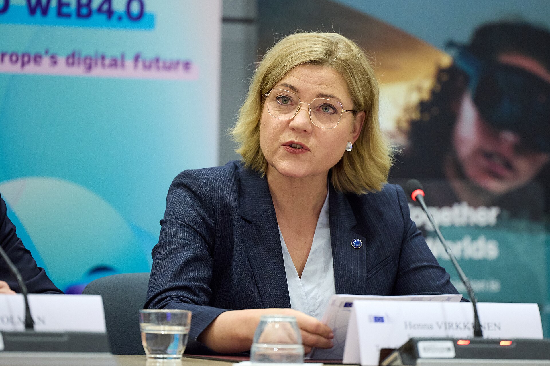 Participation of Henna Virkkunen, in the Signature of the Memorandum of Understanding for the partnership on Virtual worlds (P-068597-00-04)